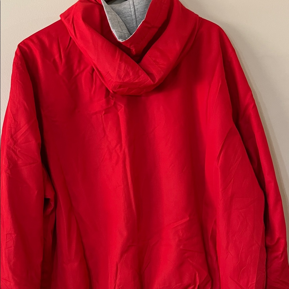 Falcons Red Performance Jacket - Picture 3 of 7